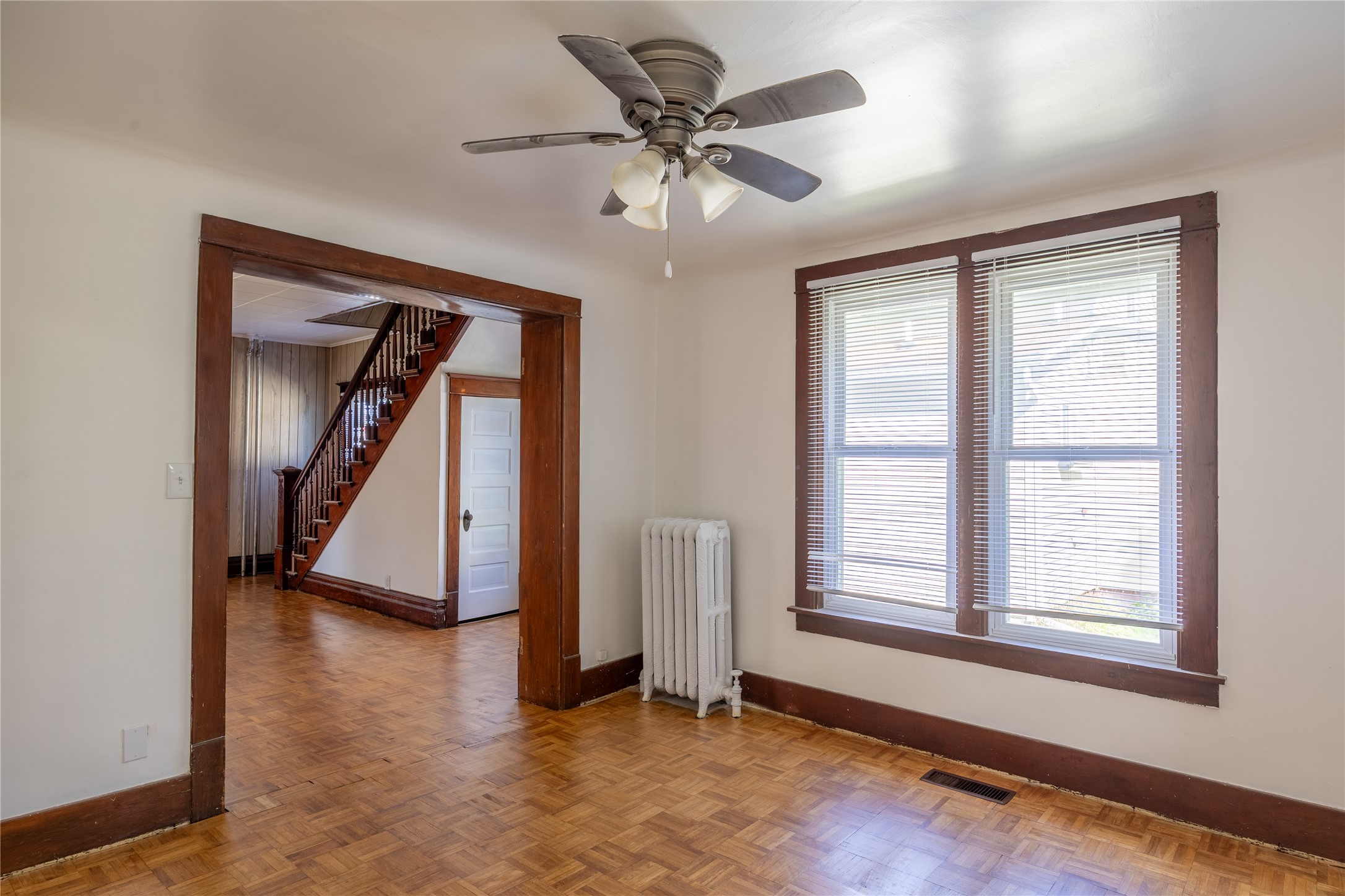 618 Miner Avenue W Property Photo 12