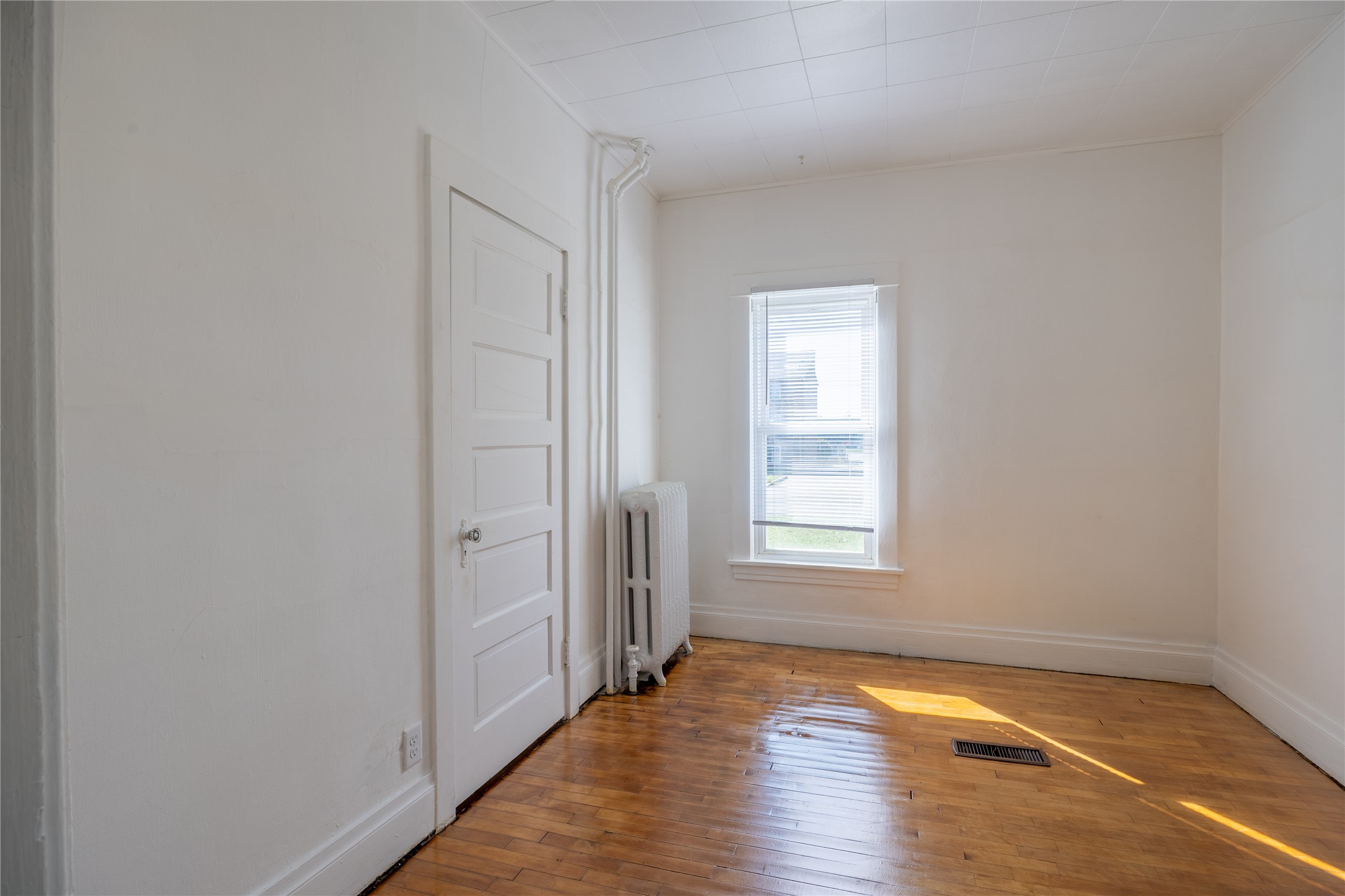 618 Miner Avenue W Property Photo 19