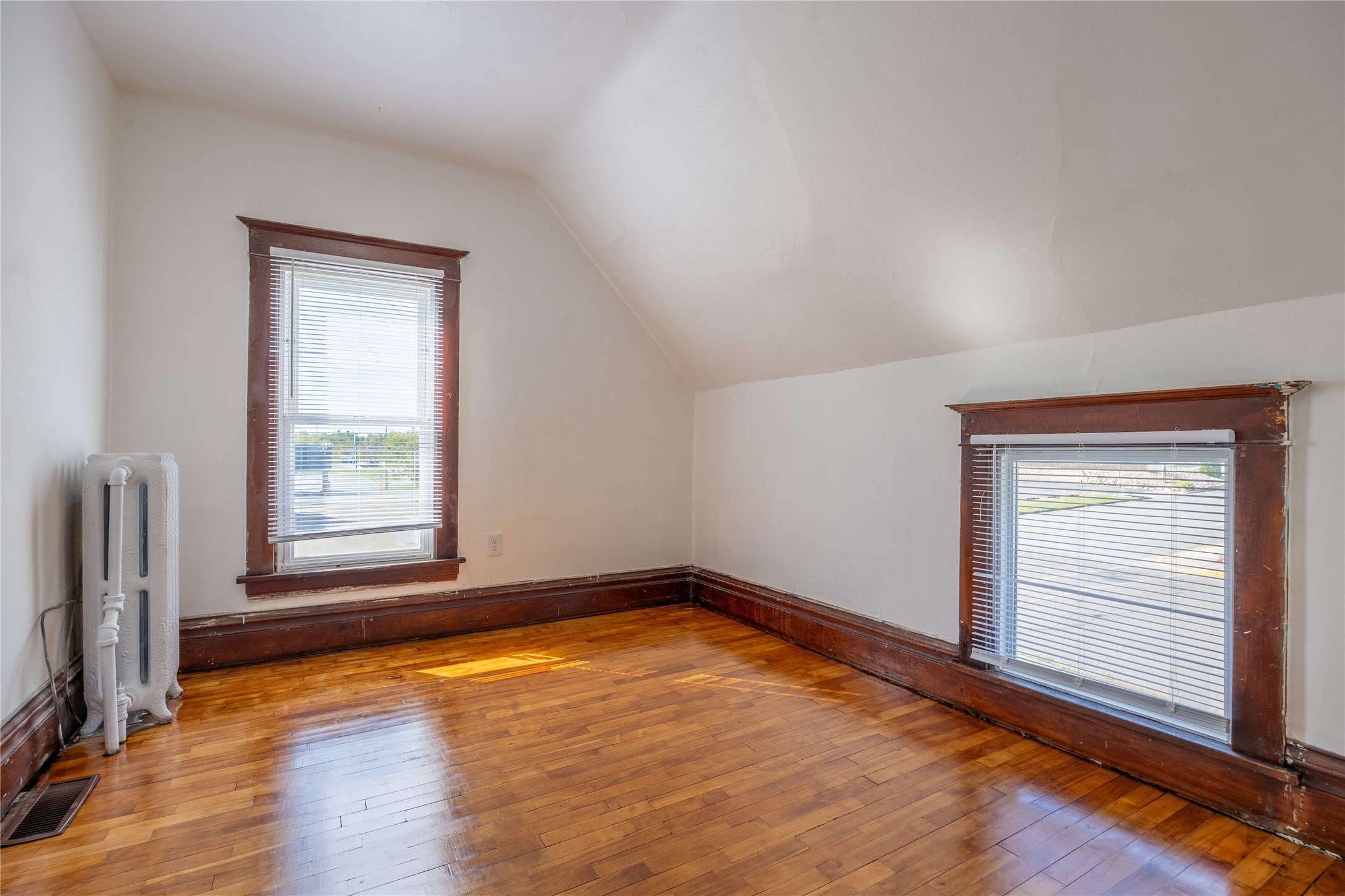 618 Miner Avenue W Property Photo 21