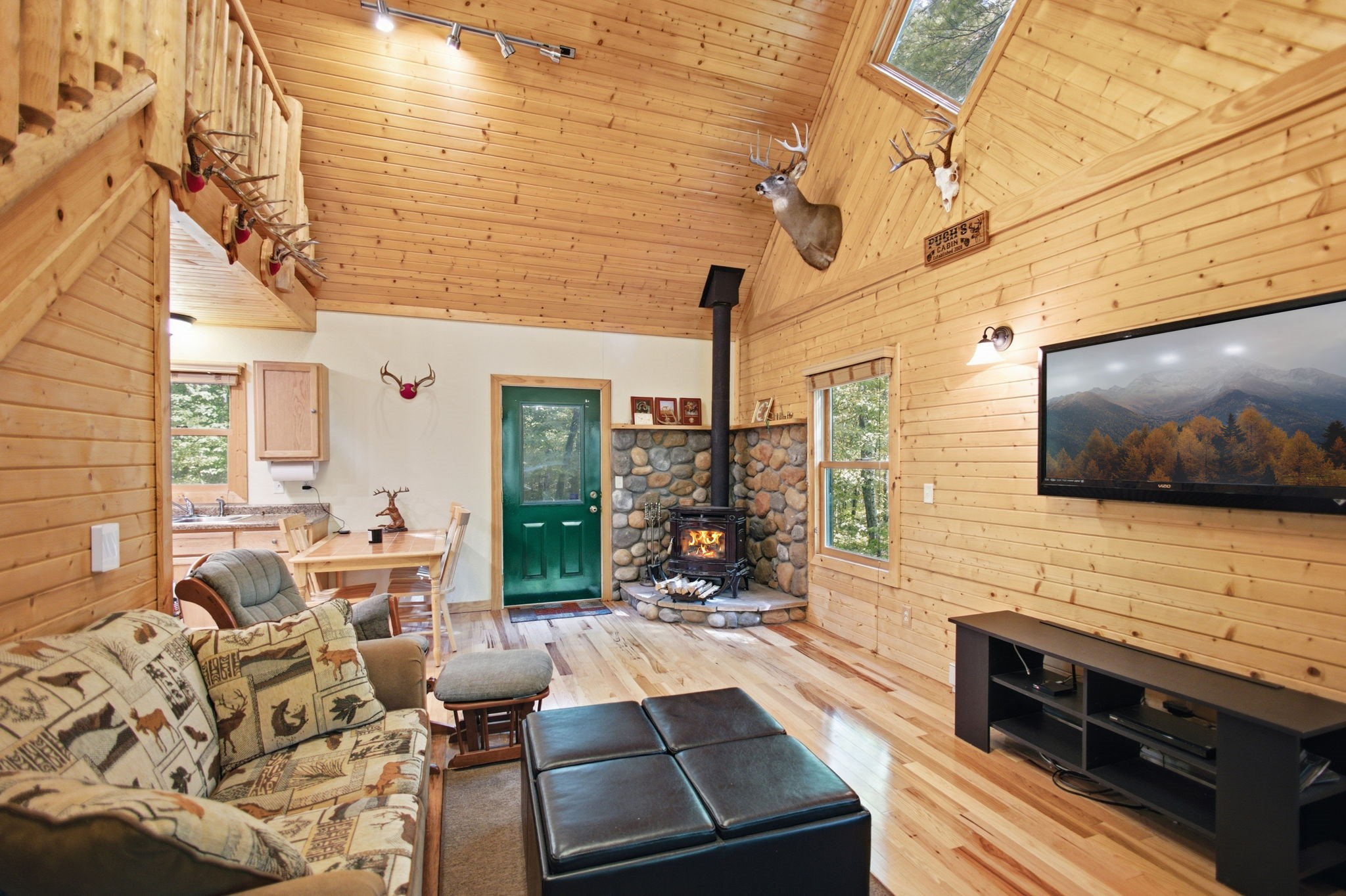 3801 Gaslyn Road Property Photo 3