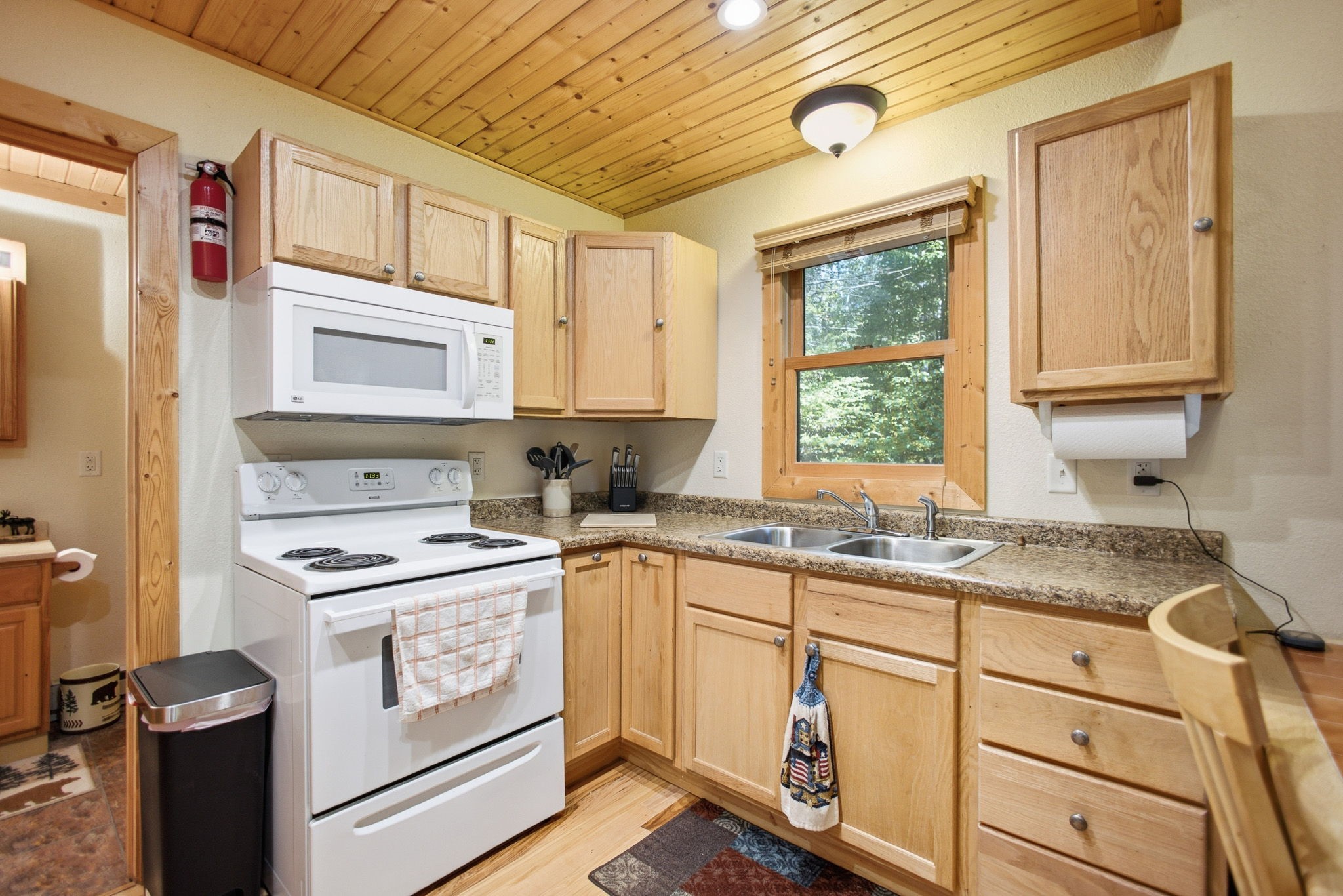 3801 Gaslyn Road Property Photo 11