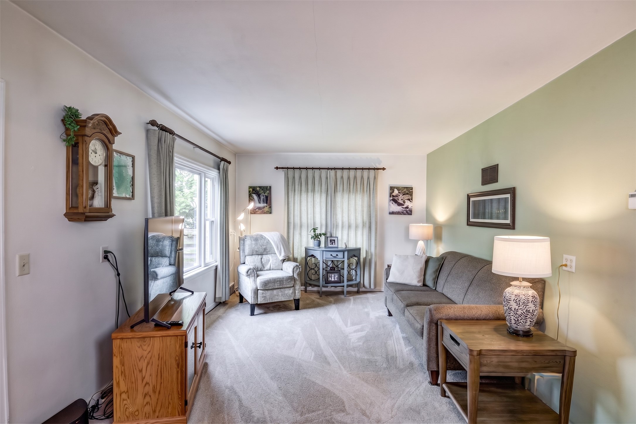857 Starr Avenue Property Photo 3