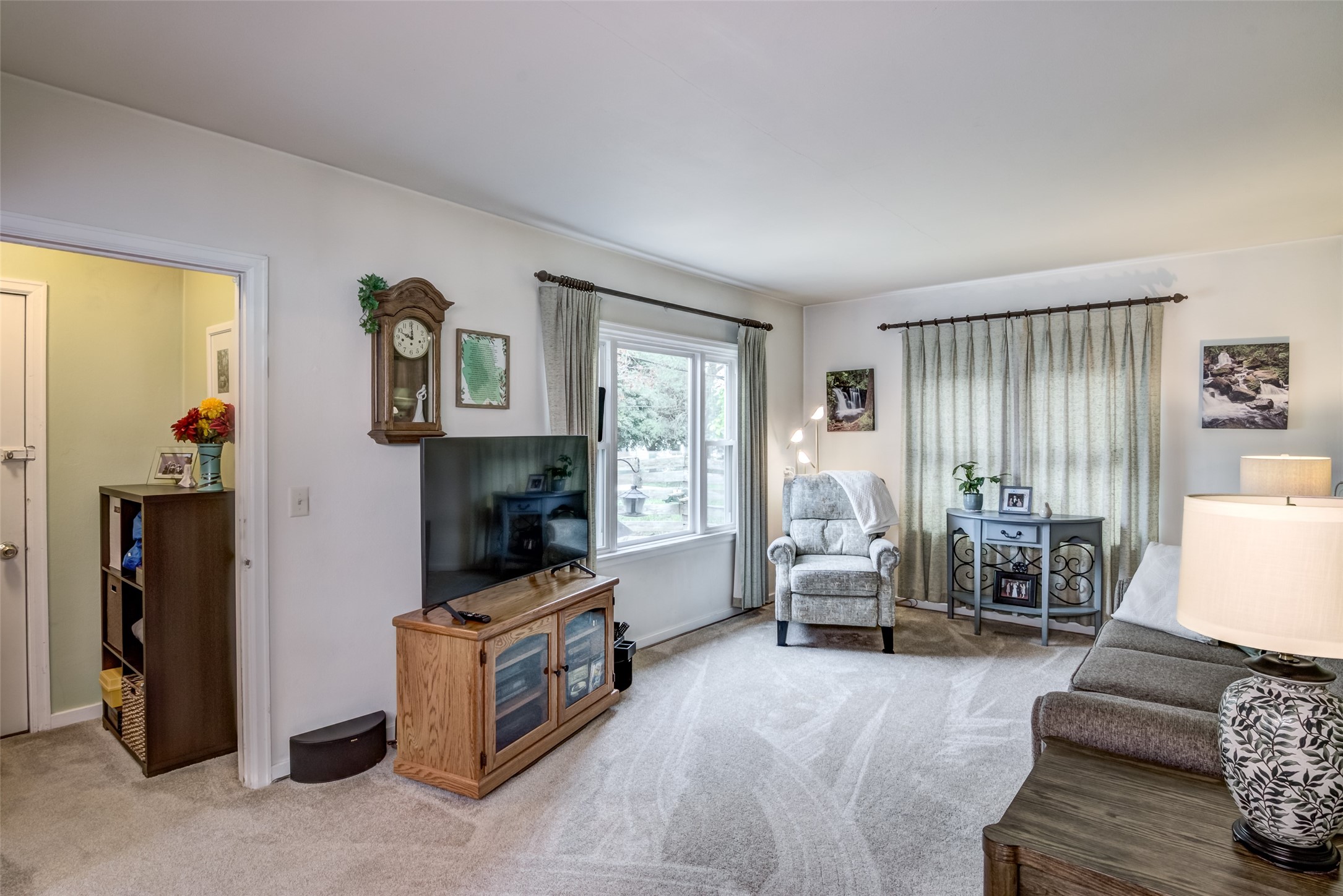 857 Starr Avenue Property Photo 4