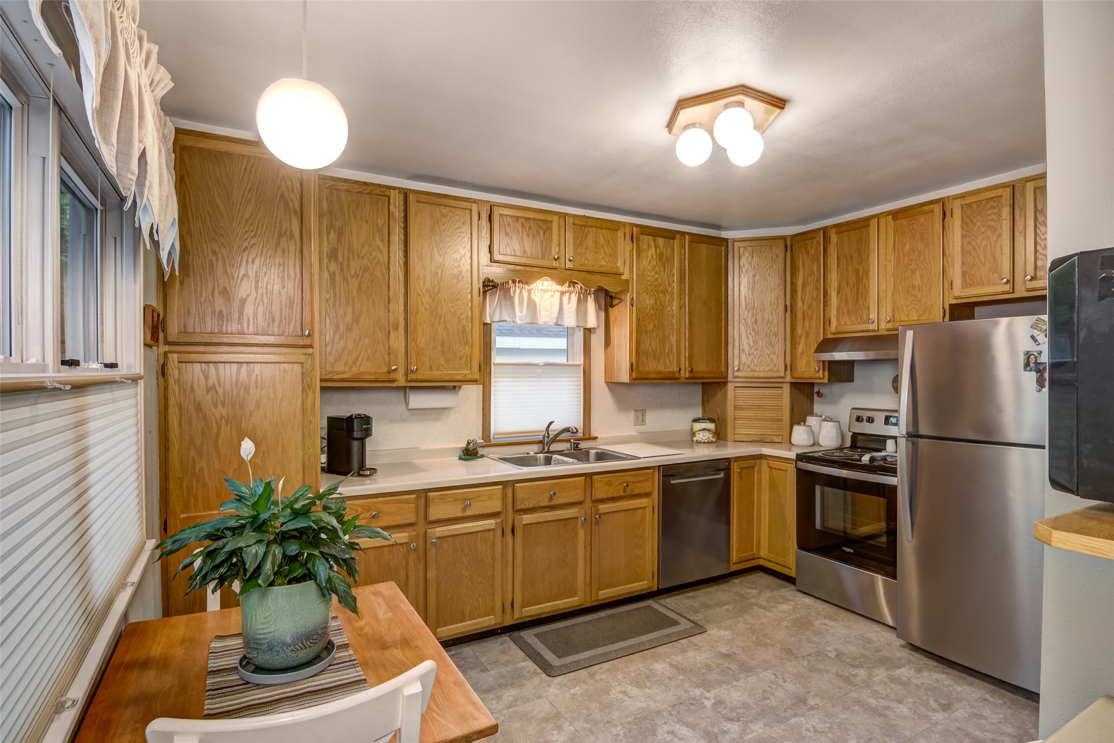 857 Starr Avenue Property Photo 7