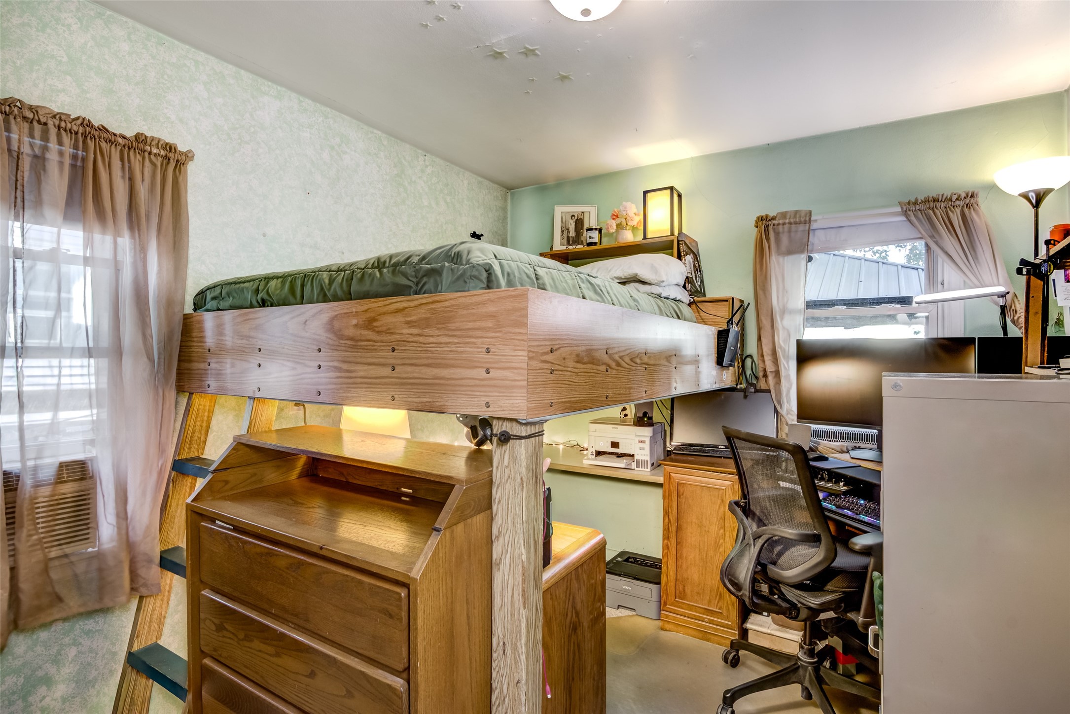 857 Starr Avenue Property Photo 18
