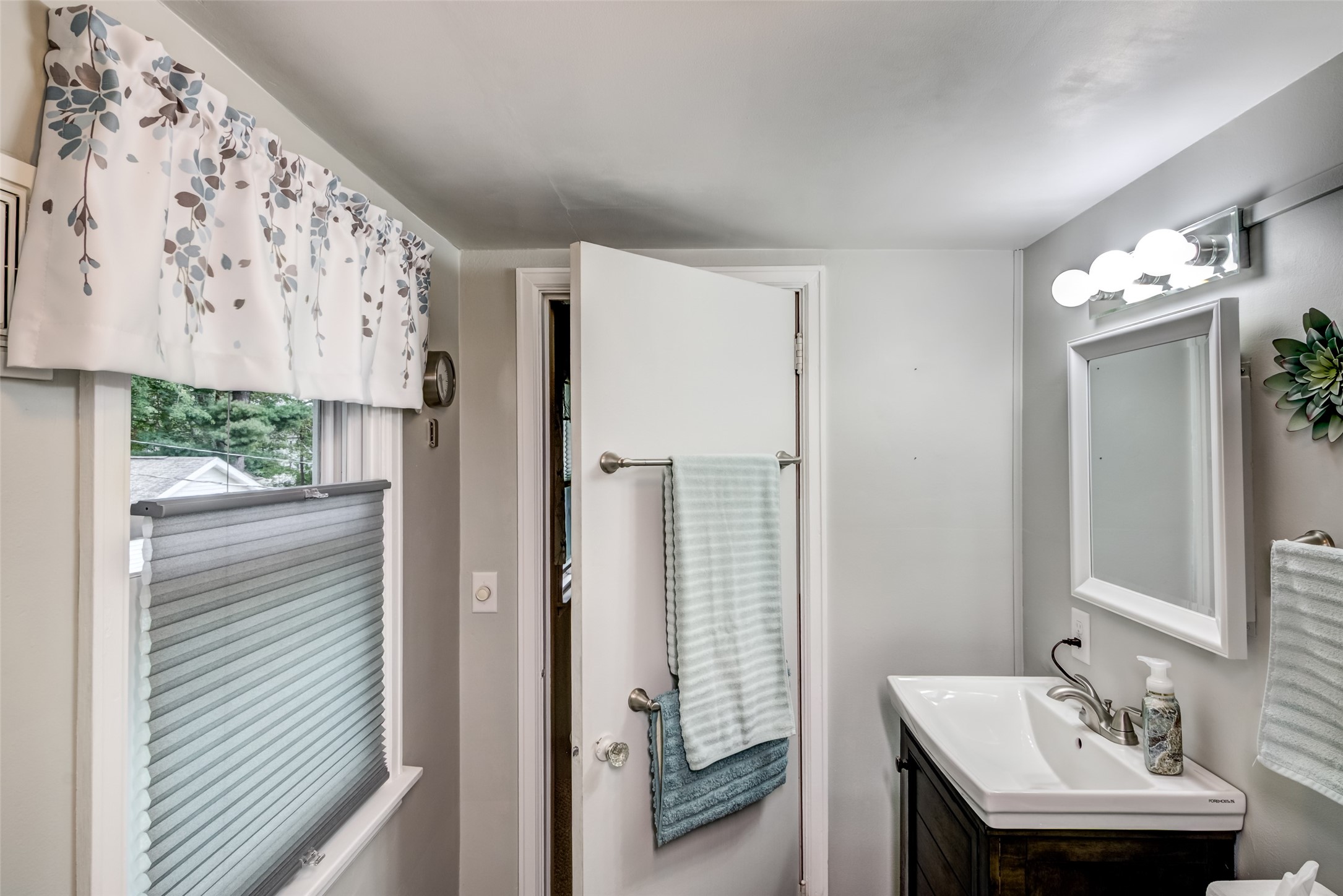 857 Starr Avenue Property Photo 26