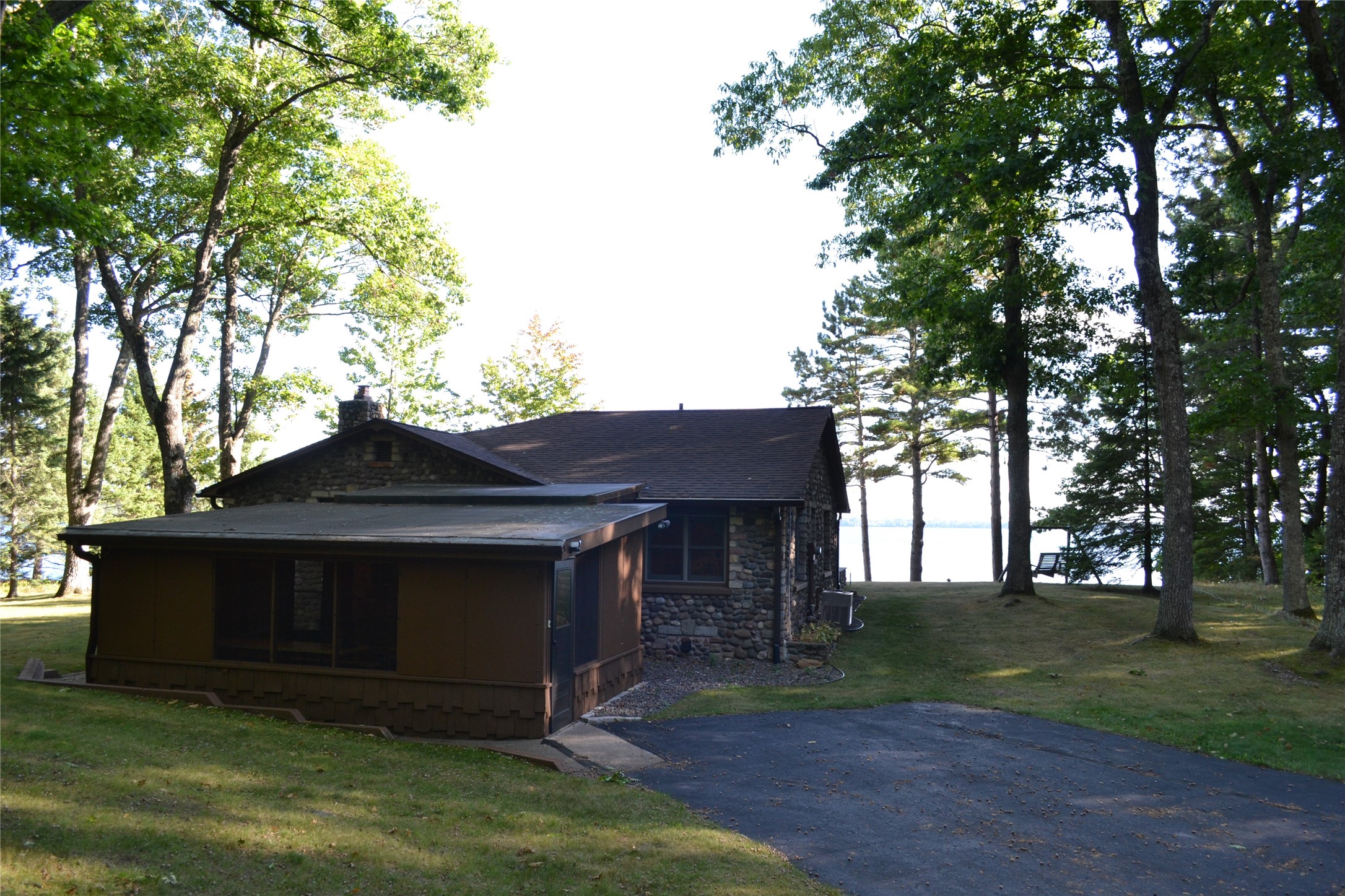 12431 W Lake Street Property Photo 15