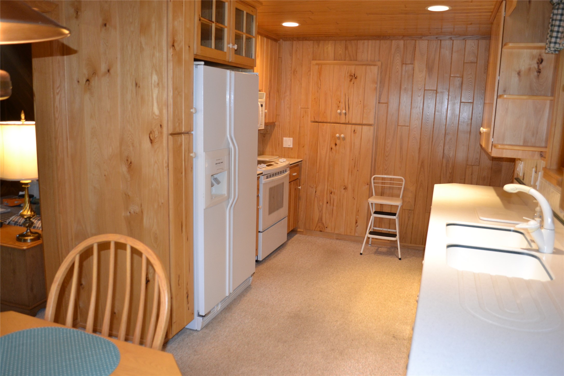 12431 W Lake Street Property Photo 37