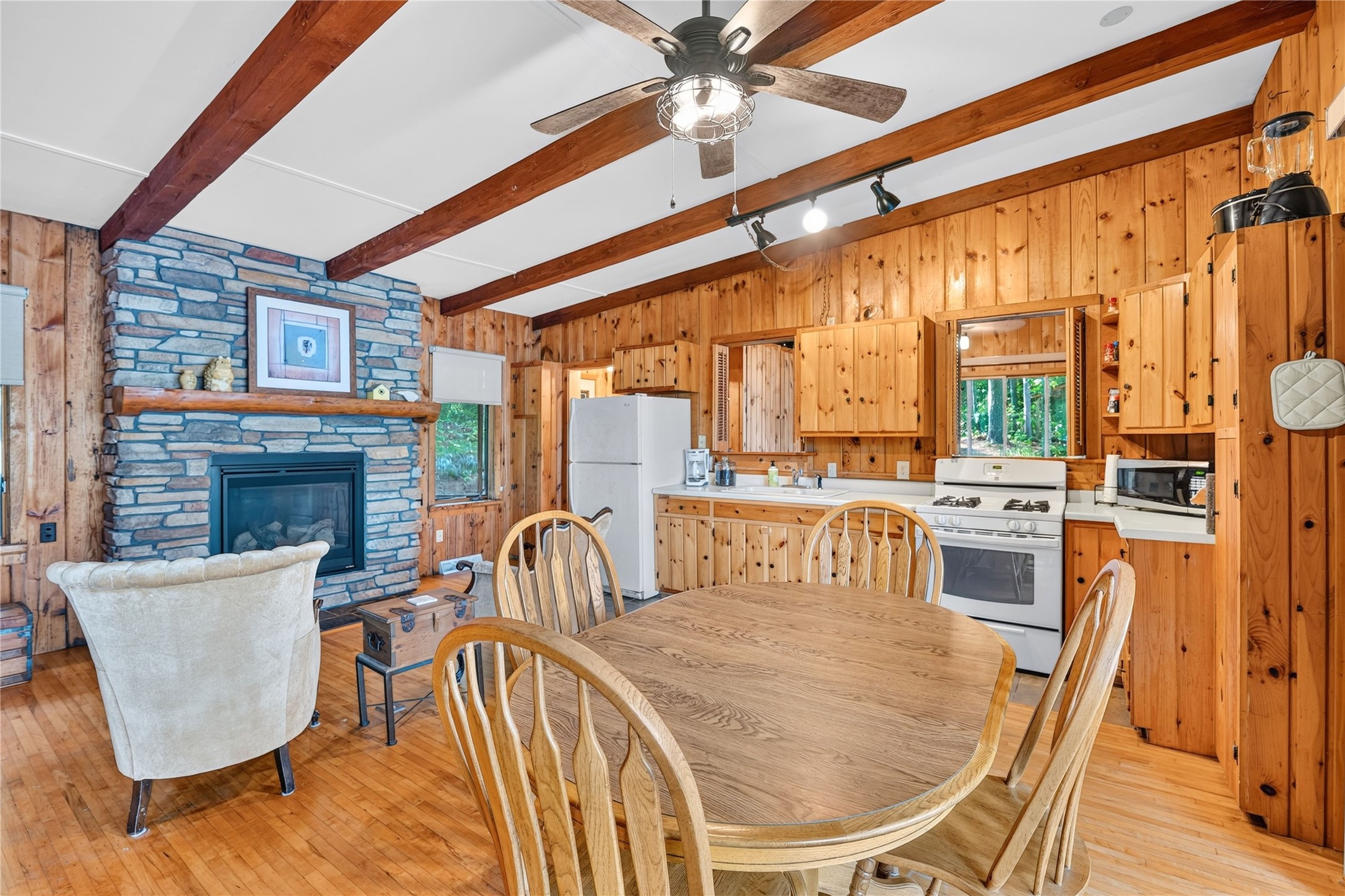 17305 Pioneer Road Property Photo 26