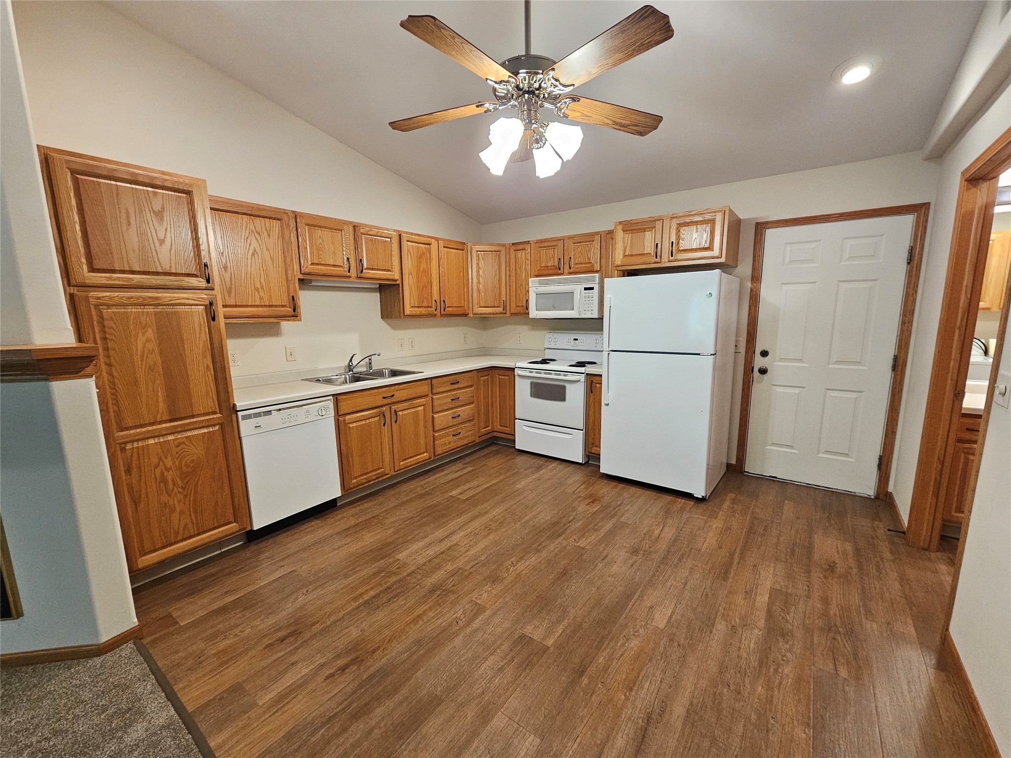 3330 S Robin Meadows Lane 3330 Property Photo 7