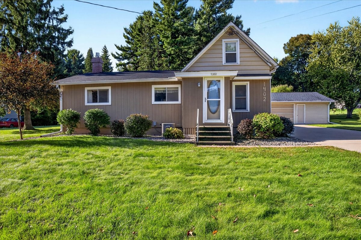 1402 E Blodgett Street Property Photo 2