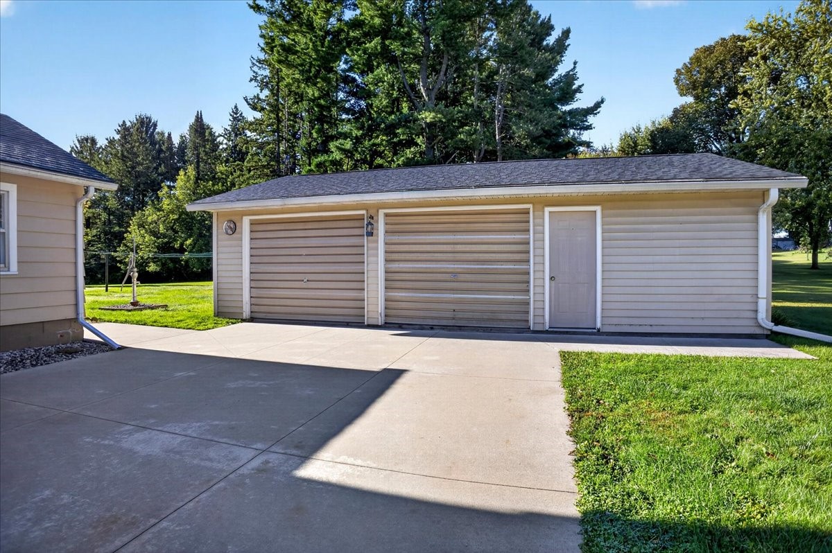 1402 E Blodgett Street Property Photo 5
