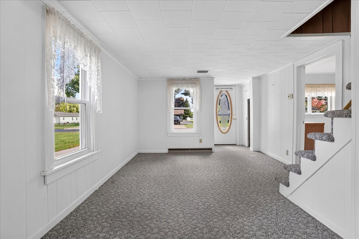 1402 E Blodgett Street Property Photo 13