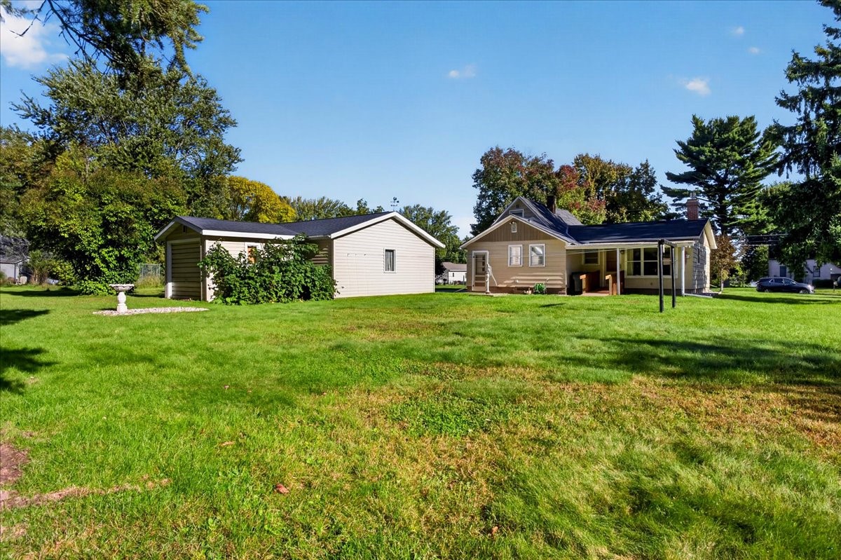 1402 E Blodgett Street Property Photo 20