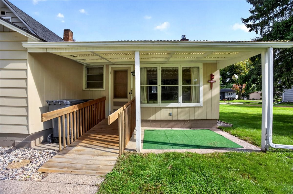 1402 E Blodgett Street Property Photo 21