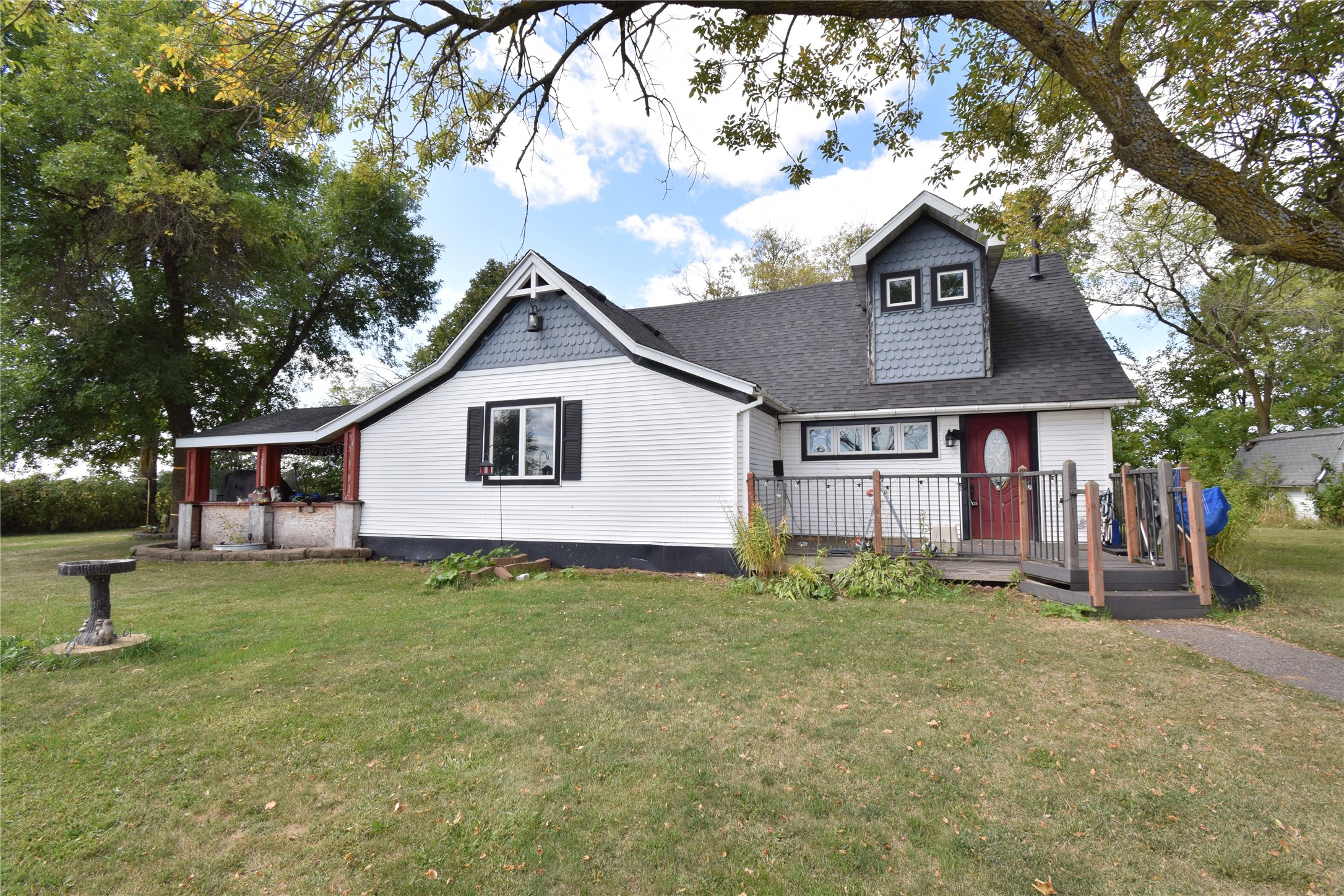 12856 Bucklund Road Property Photo 1
