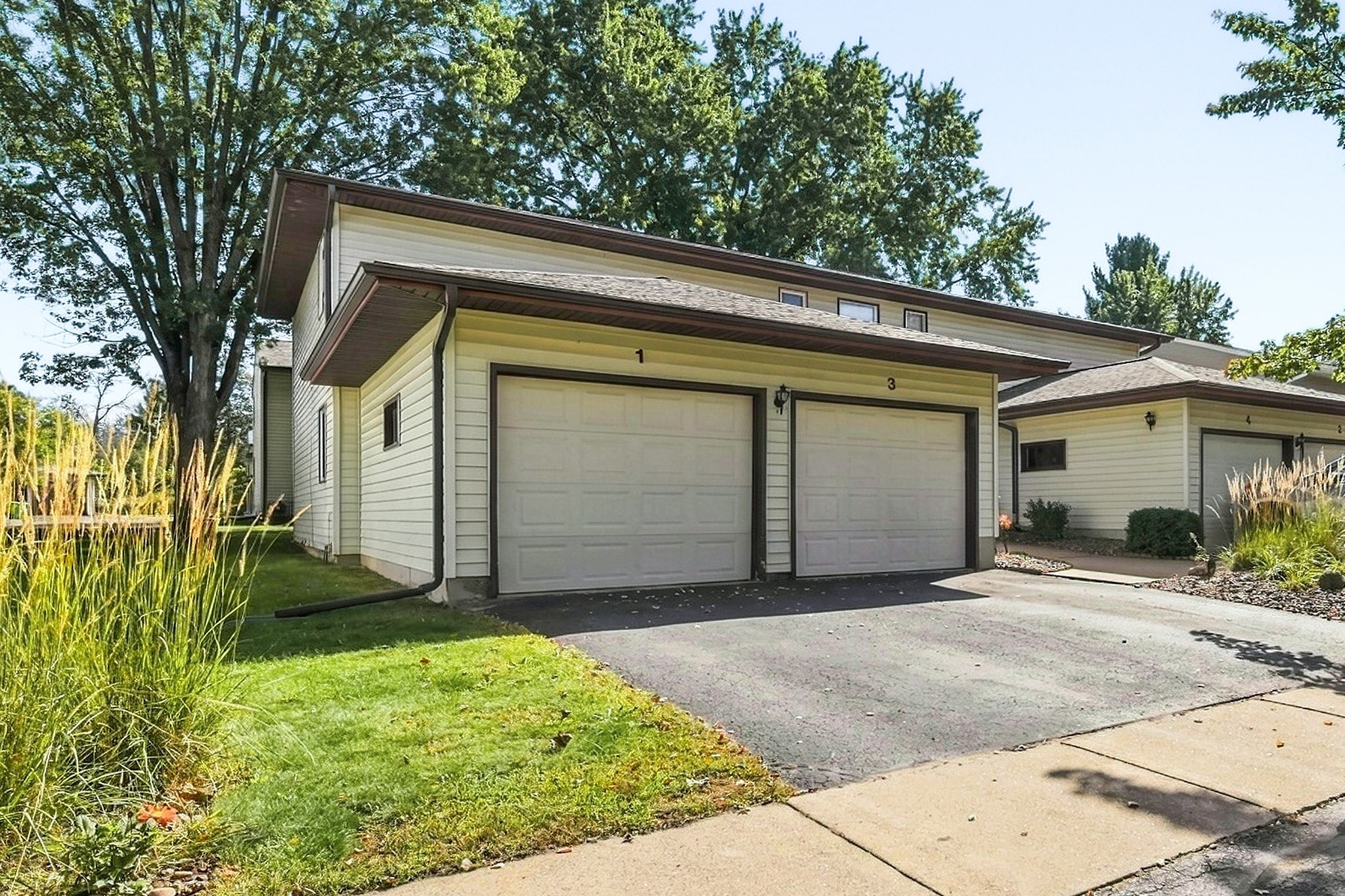 303 Harvest Lane 3 Property Photo 3