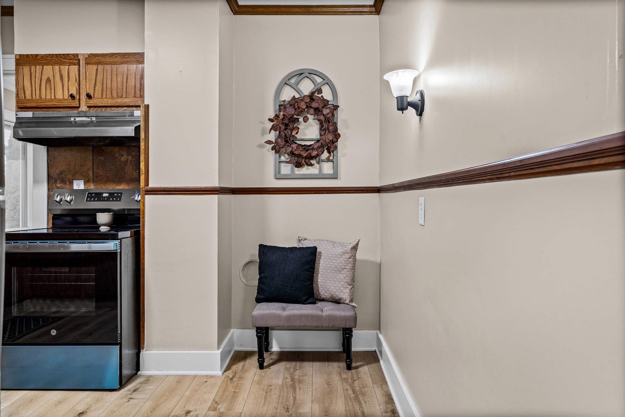2430 Wood Street Property Photo 14