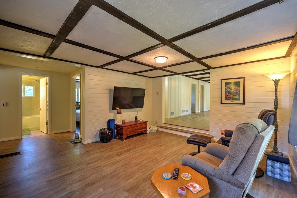 23860 Malone Road Property Photo 11