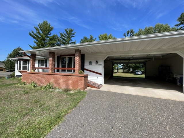 15890 Guard Street Property Photo 2