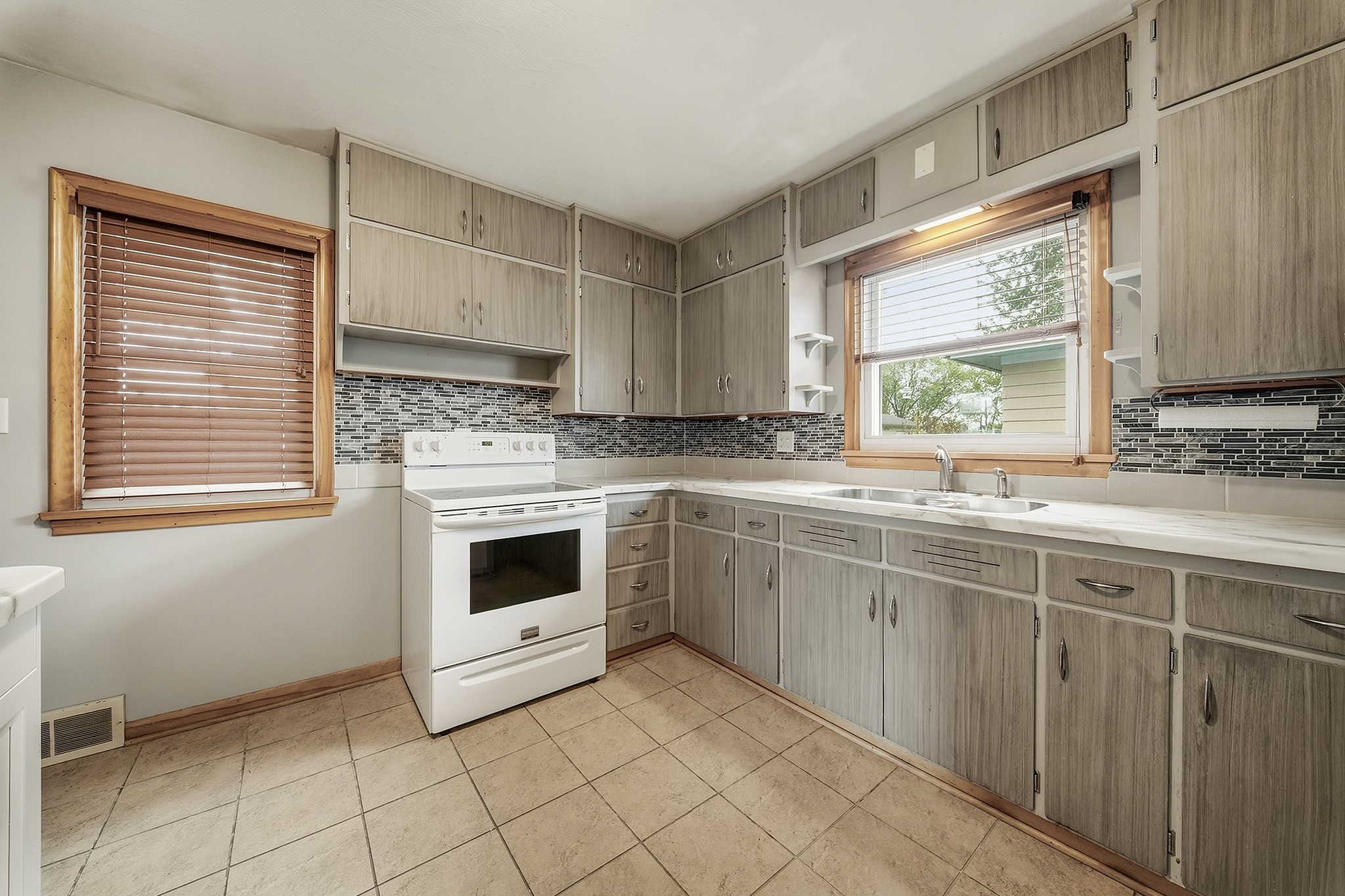 914 21st Avenue Property Photo 8