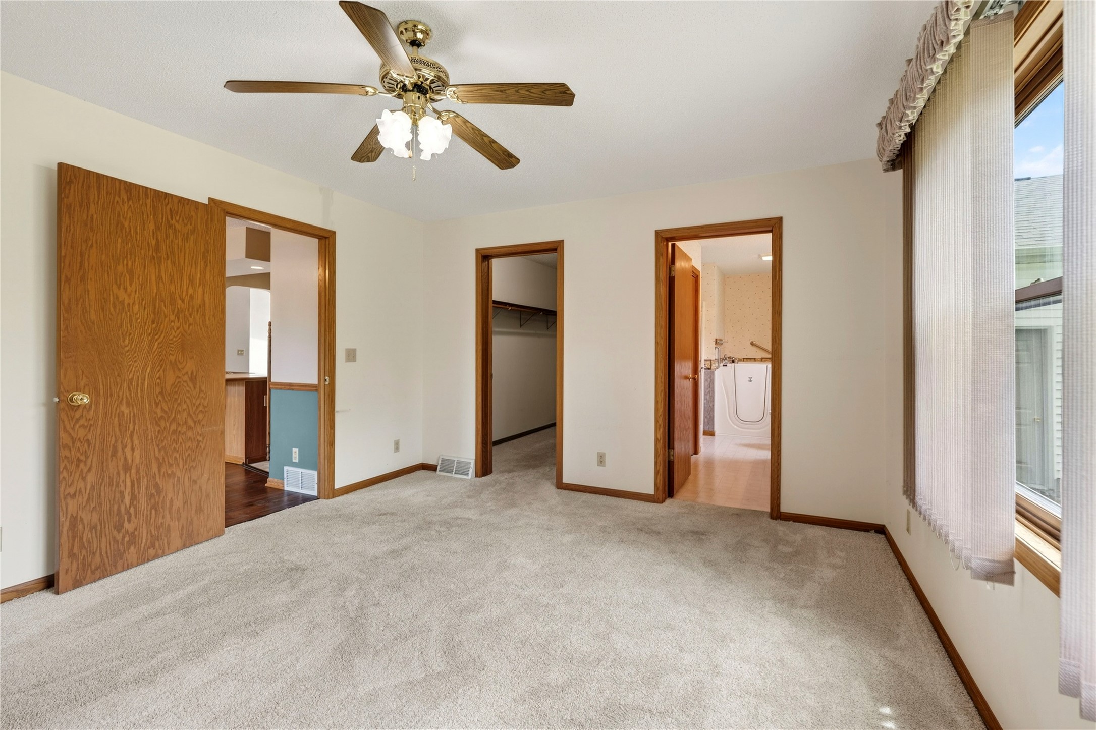 300 Carrie Circle Property Photo 20