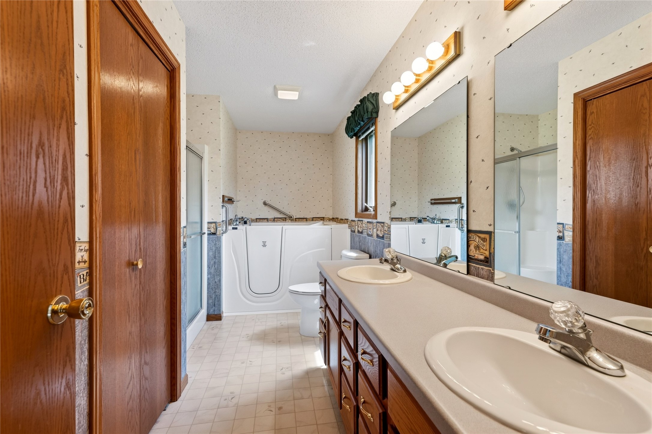 300 Carrie Circle Property Photo 22