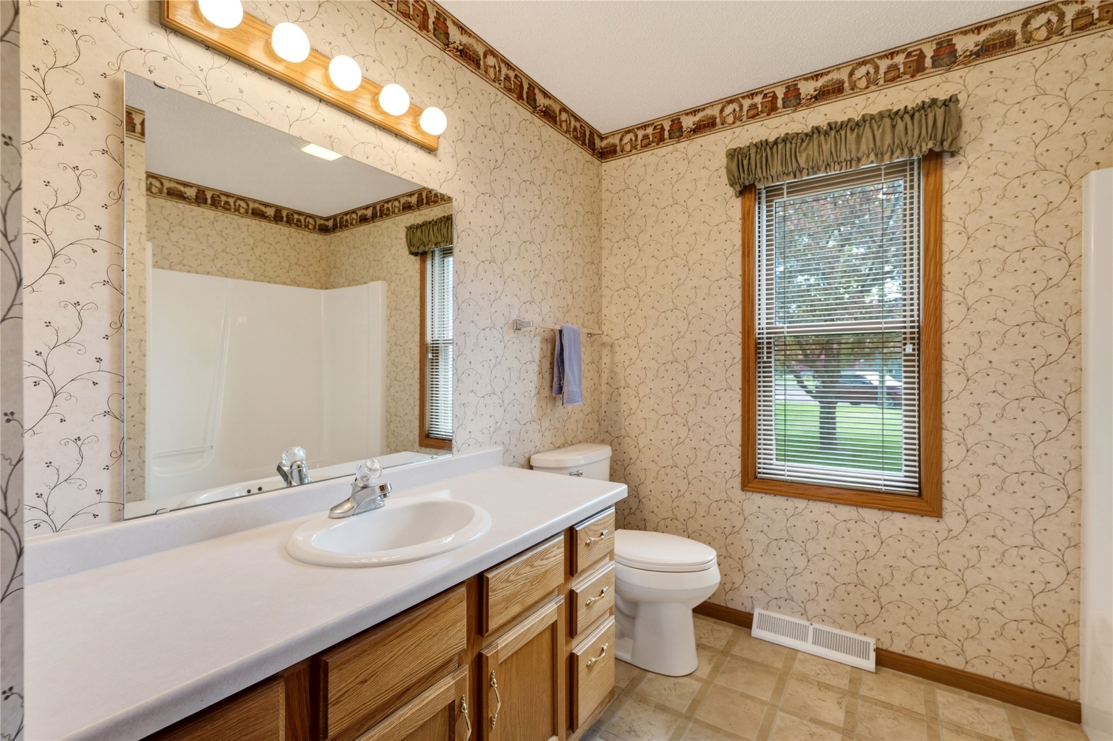300 Carrie Circle Property Photo 27