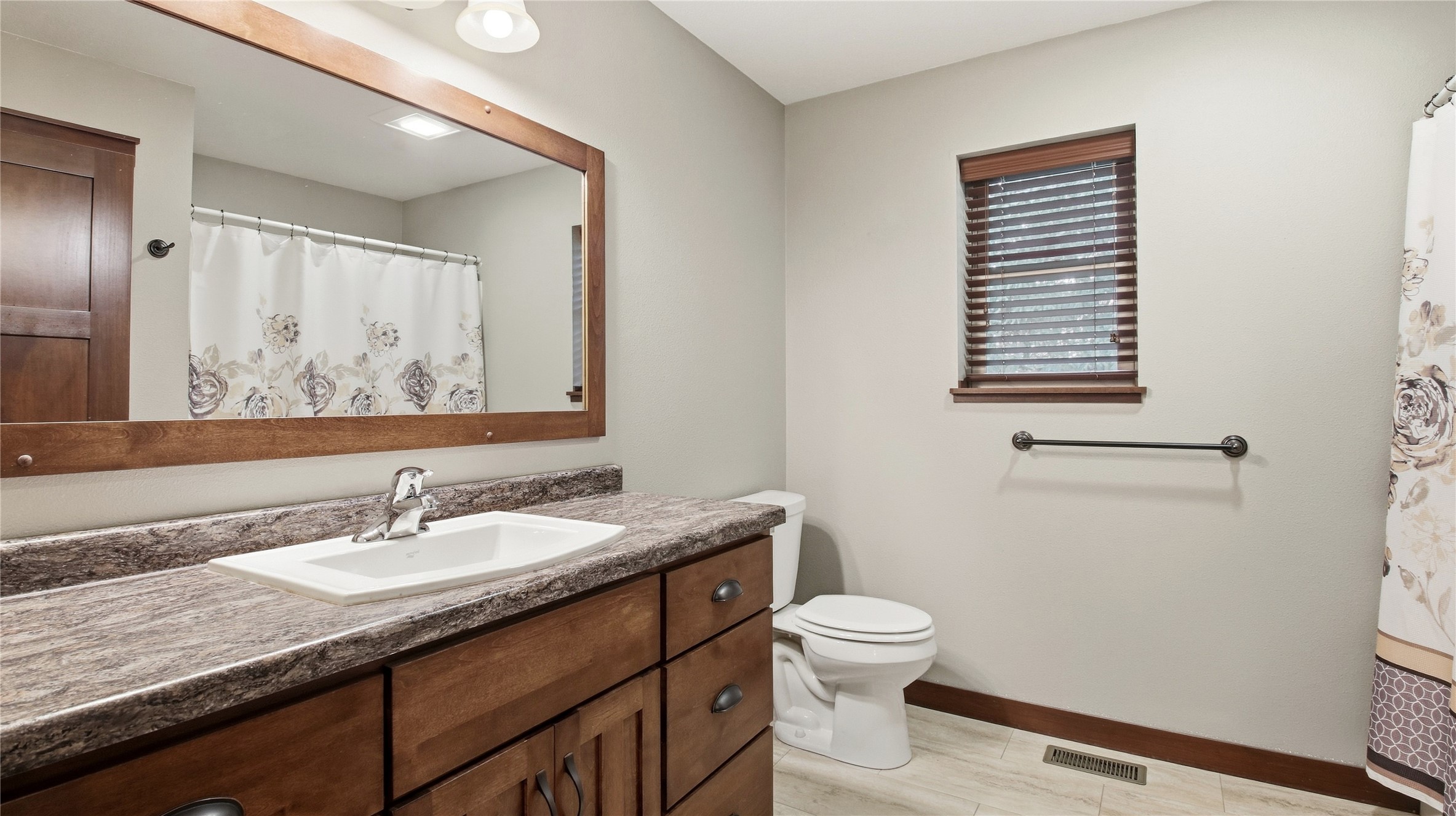 2808 Swallowtail Court Property Photo 19