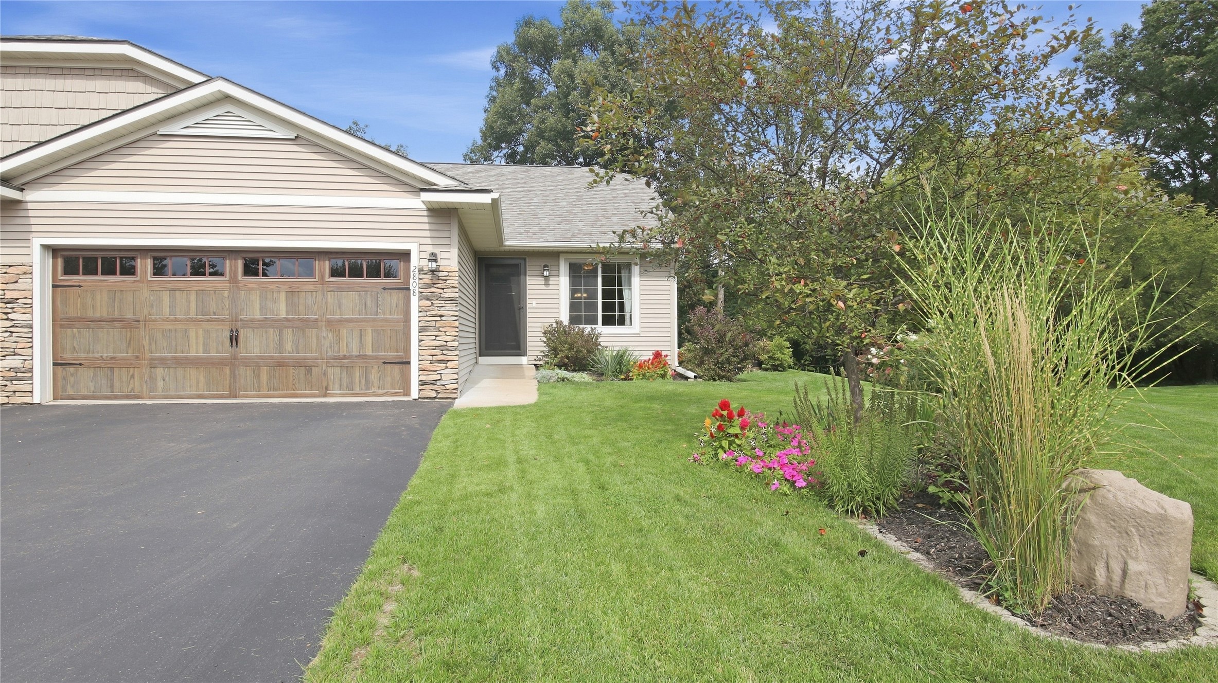 2808 Swallowtail Court Property Photo 33
