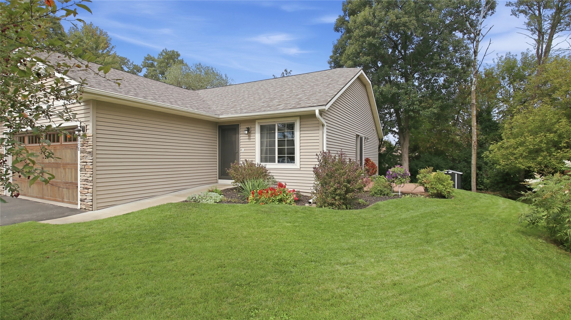 2808 Swallowtail Court Property Photo 34