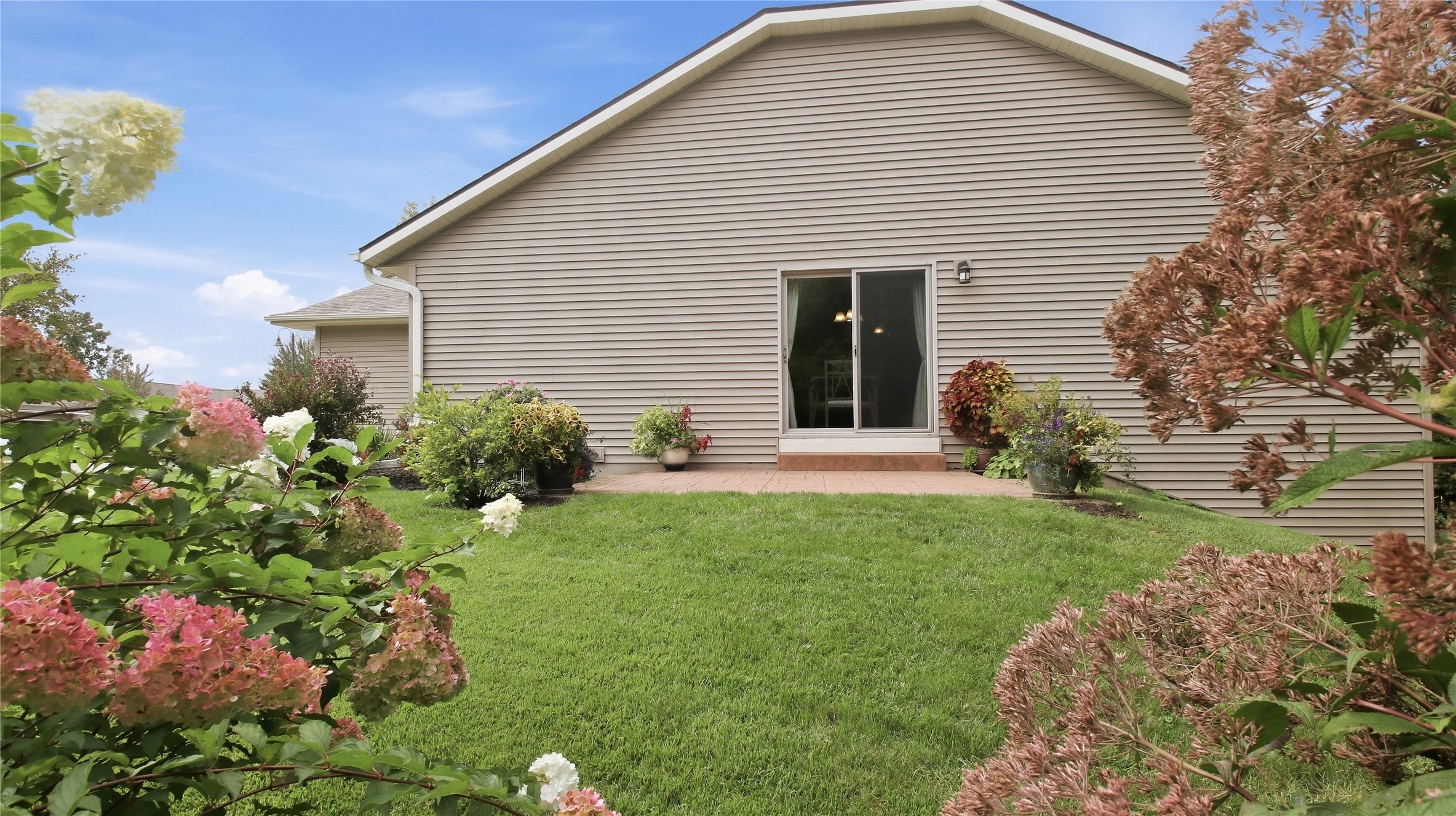 2808 Swallowtail Court Property Photo 36