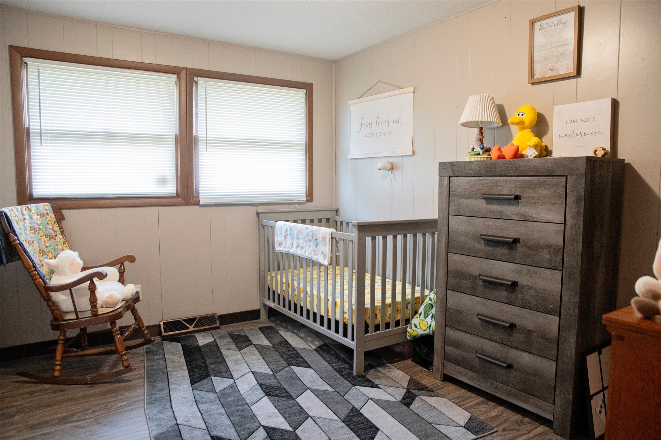 242 E Tyler Avenue Property Photo 27