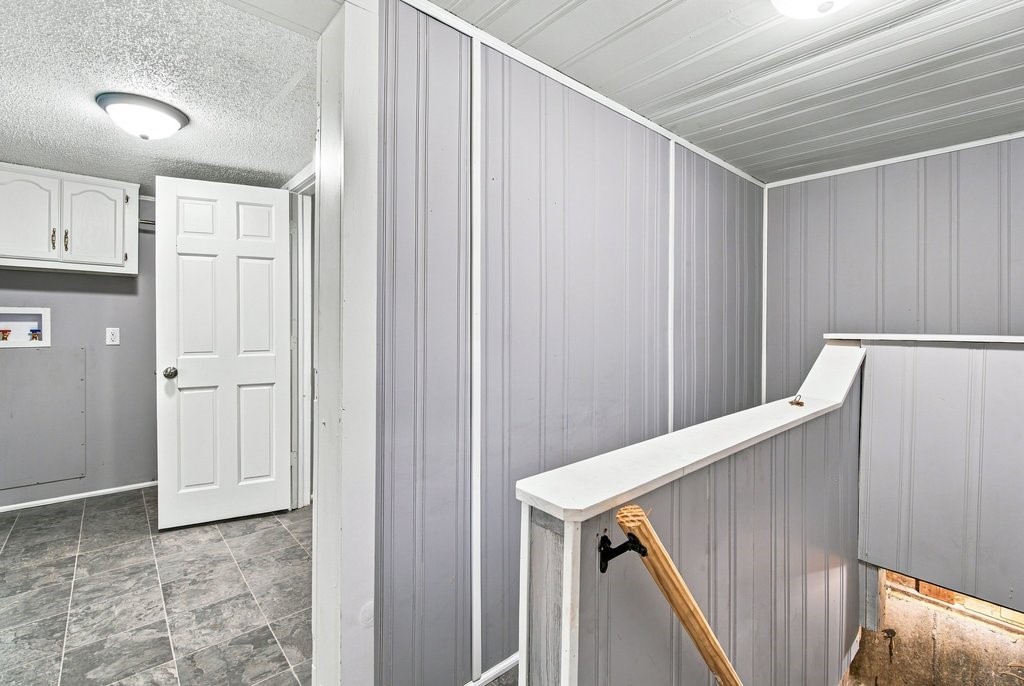 2569 12 3/4 Avenue Property Photo 22
