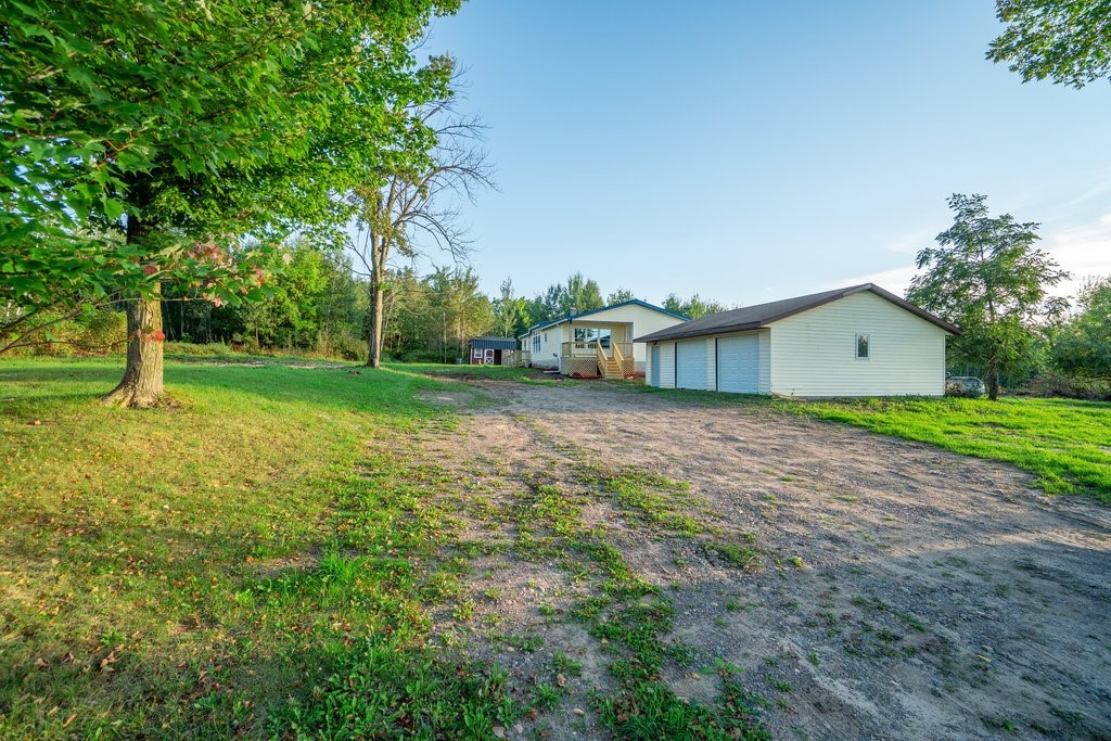 2569 12 3/4 Avenue Property Photo 27