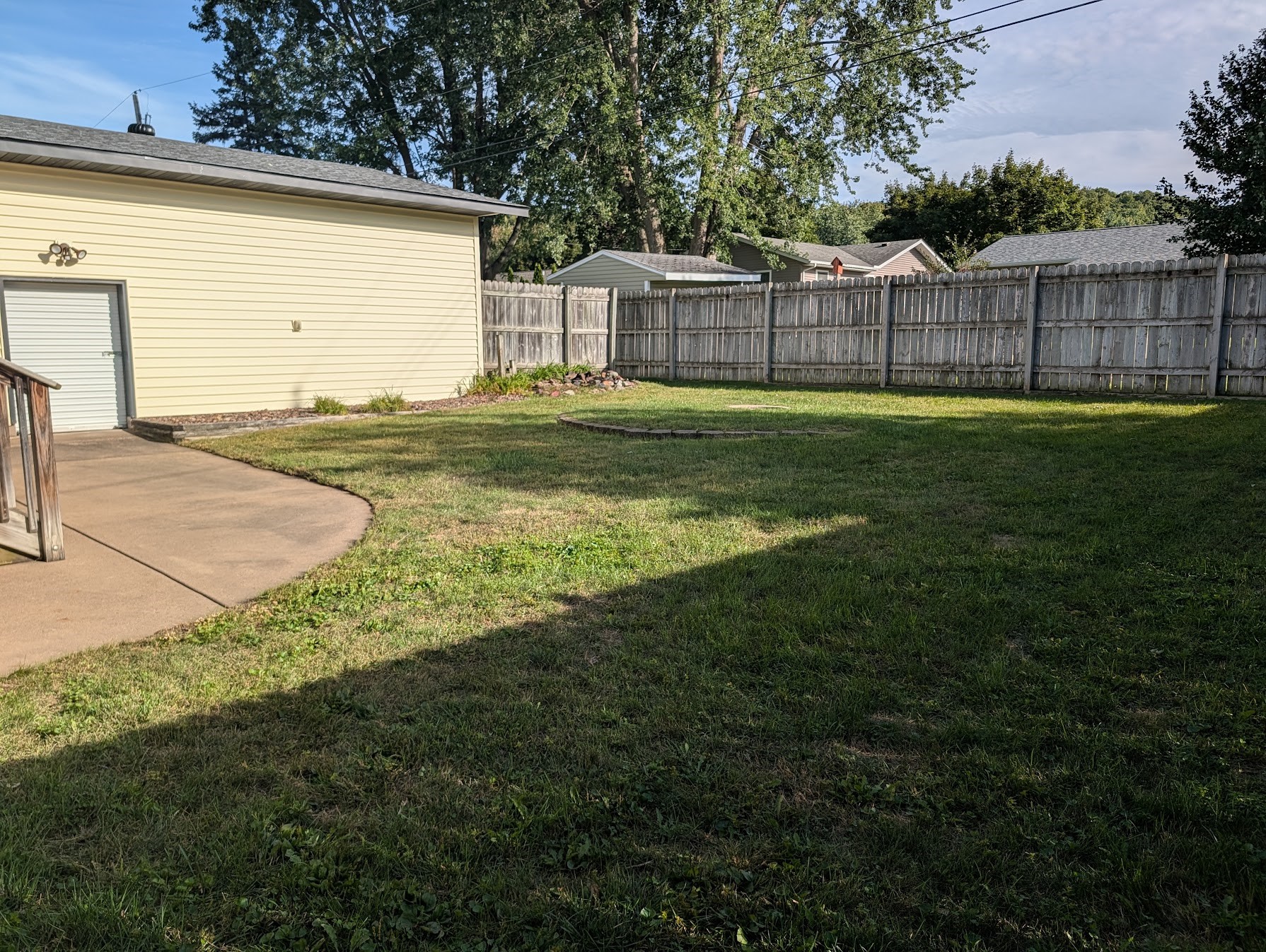 3119 Leslie Lane Property Photo 6