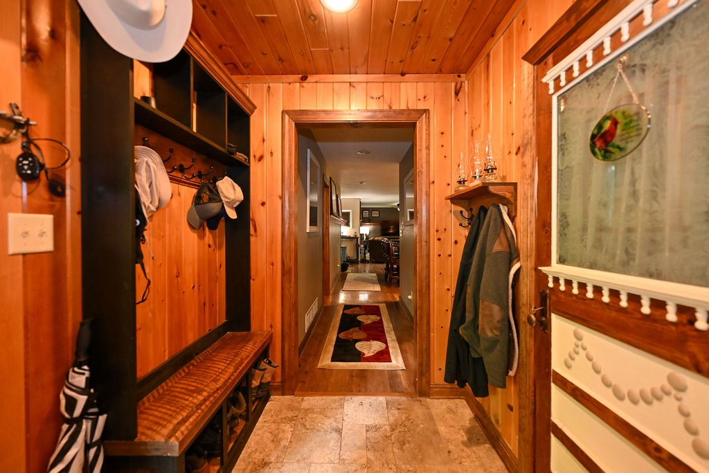 15506 W Holly Lake Lane Property Photo 8