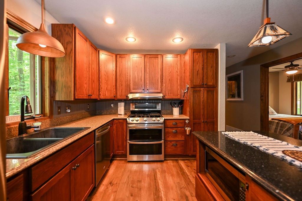 15506 W Holly Lake Lane Property Photo 13