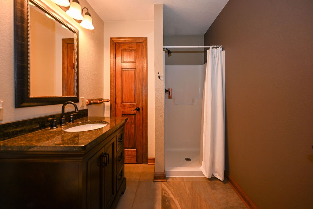 15506 W Holly Lake Lane Property Photo 19