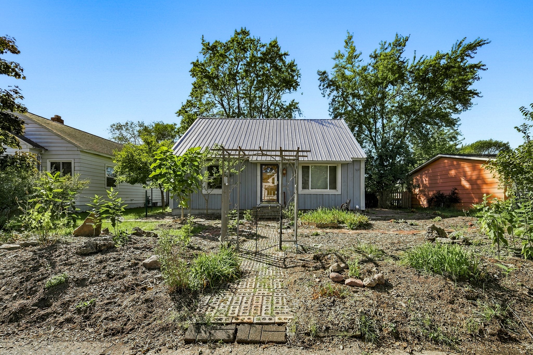 1132 Pershing Street Property Photo 1