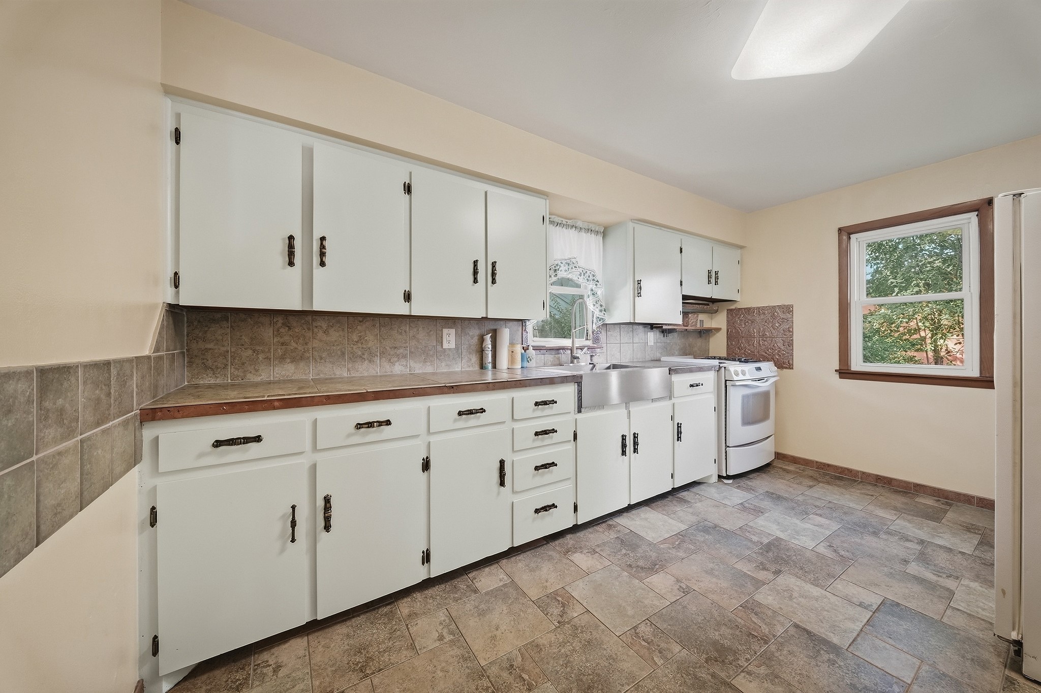 1132 Pershing Street Property Photo 5