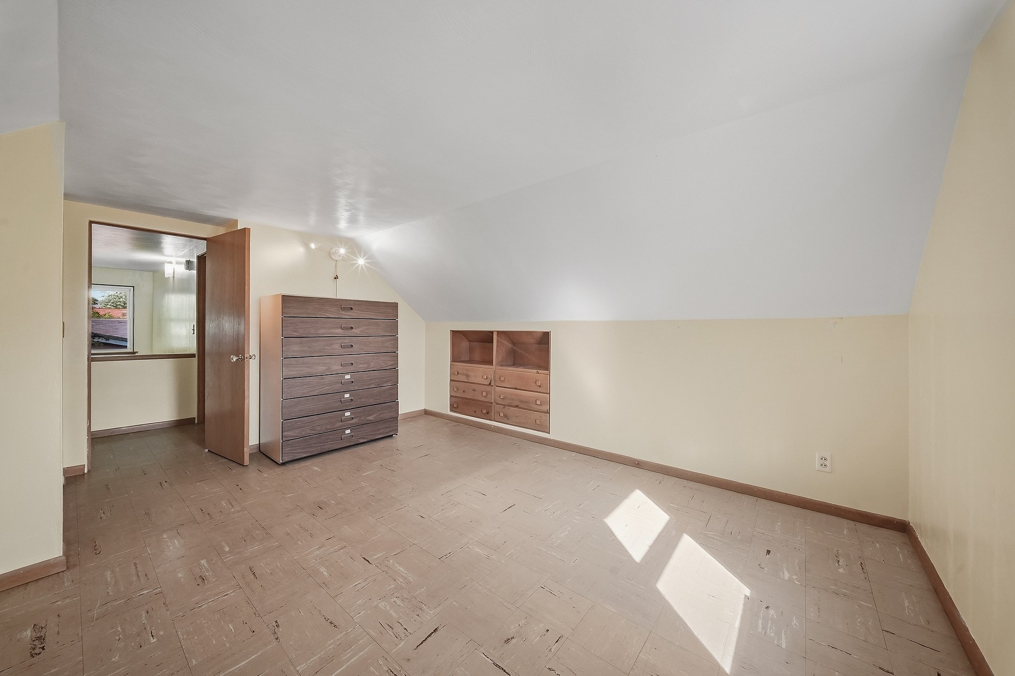 1132 Pershing Street Property Photo 19