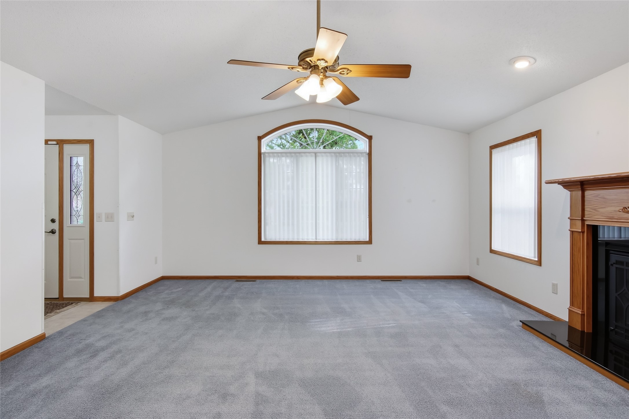 328 Marshall Street Property Photo 6
