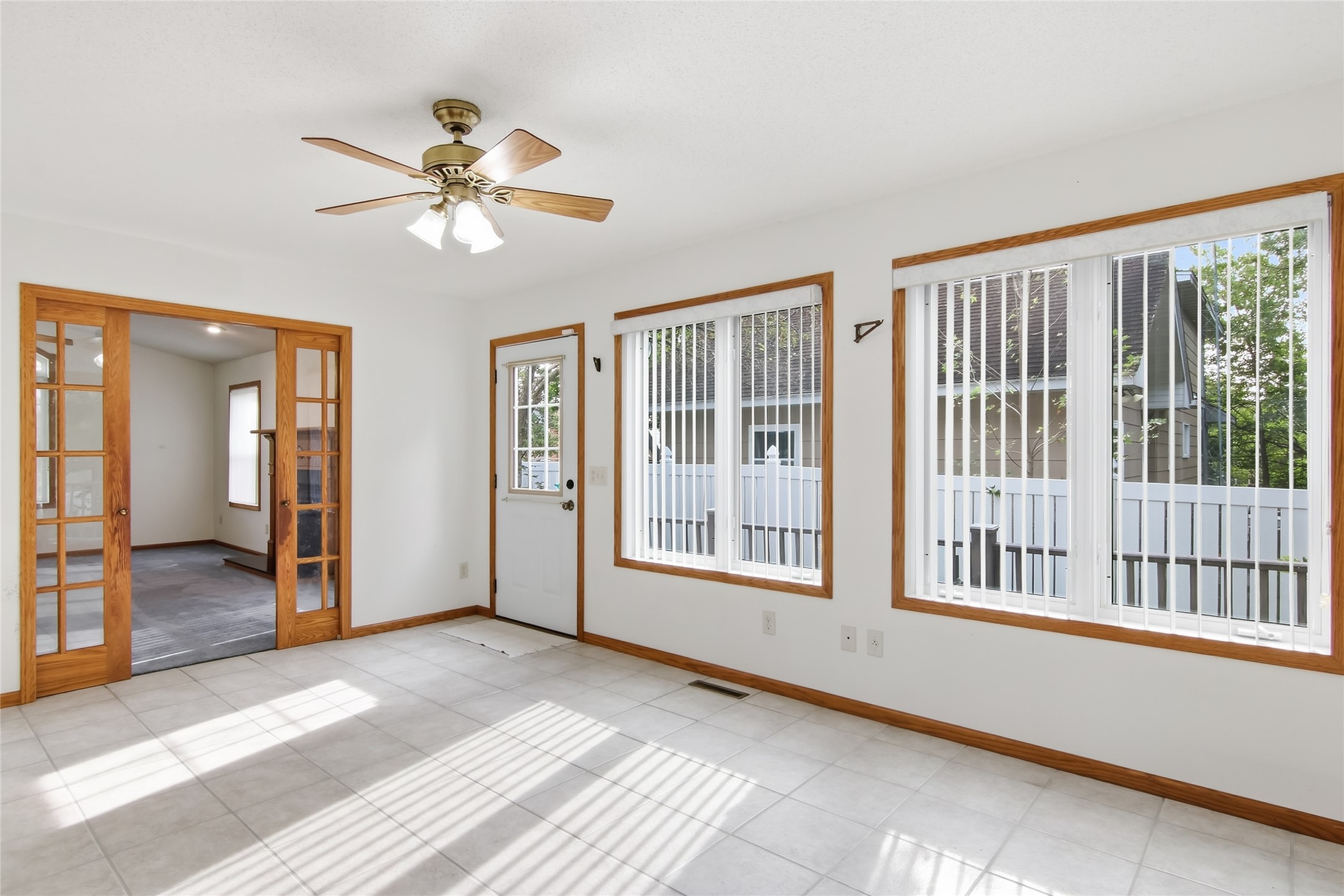 328 Marshall Street Property Photo 14