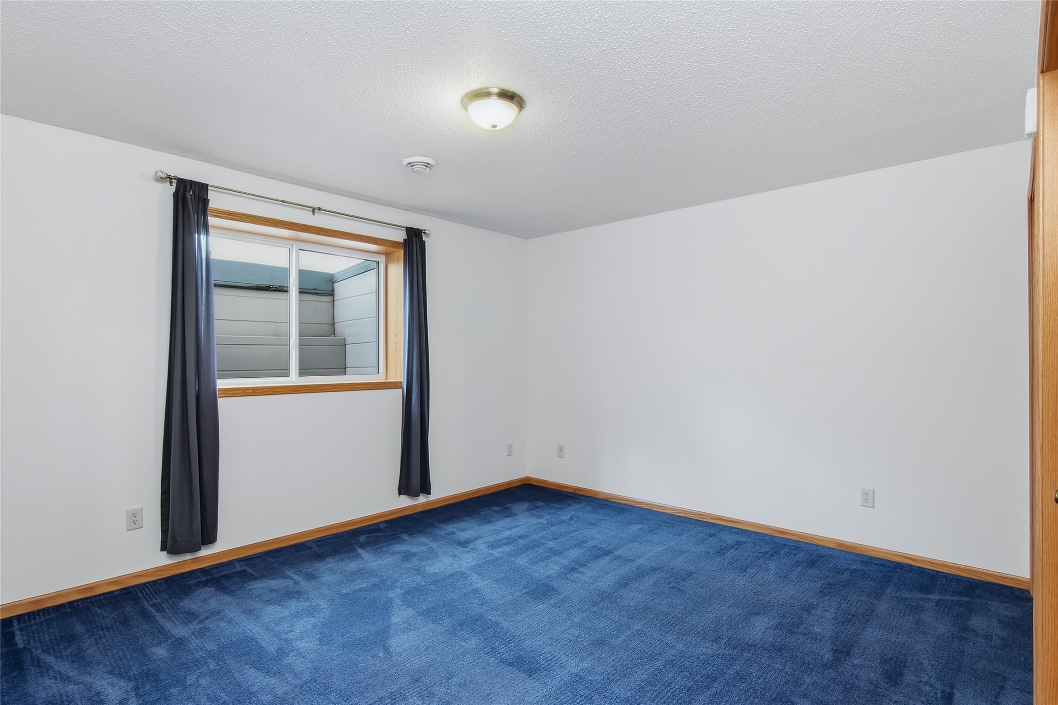 328 Marshall Street Property Photo 23