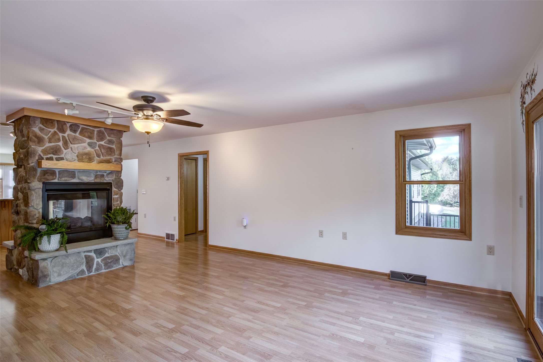 W6730 Eagles Road Property Photo 11