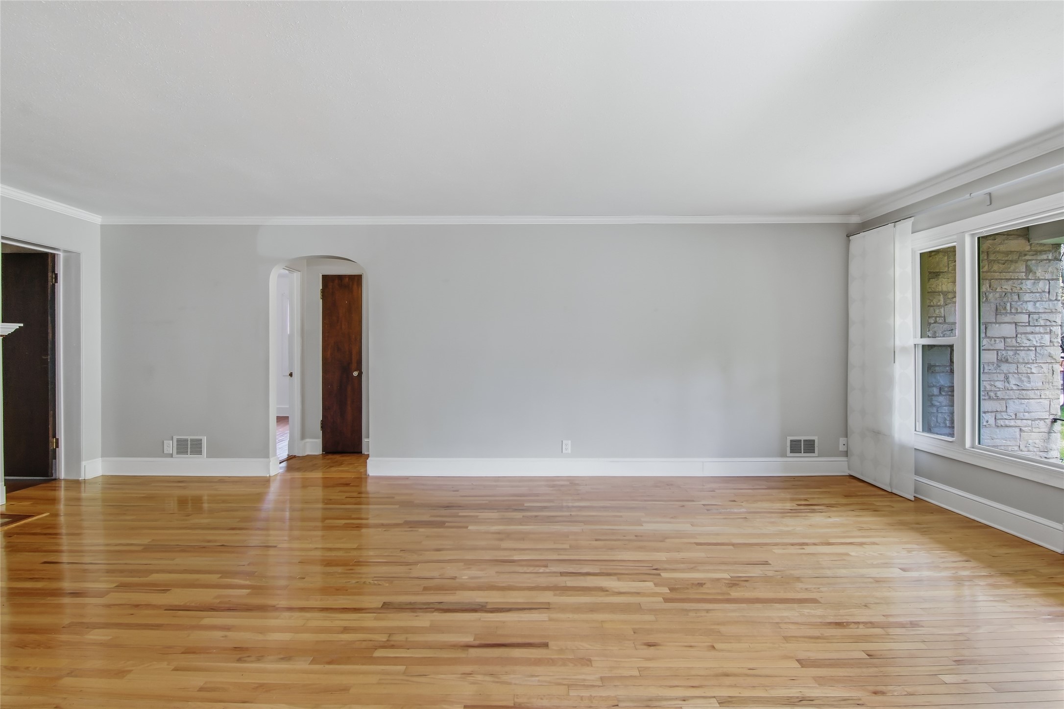 649 Putnam Drive Property Photo 5