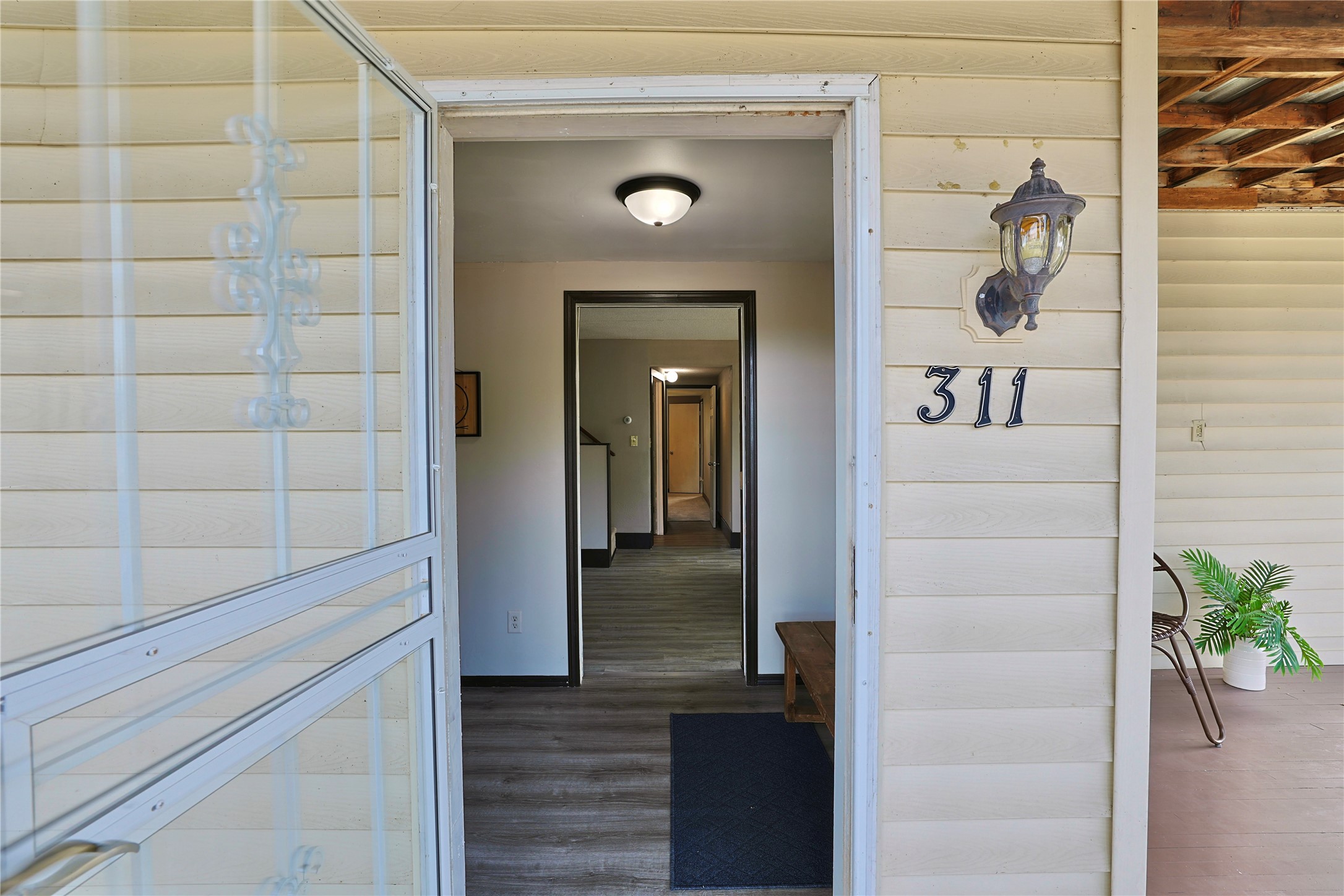 311 E Main Street Property Photo 6