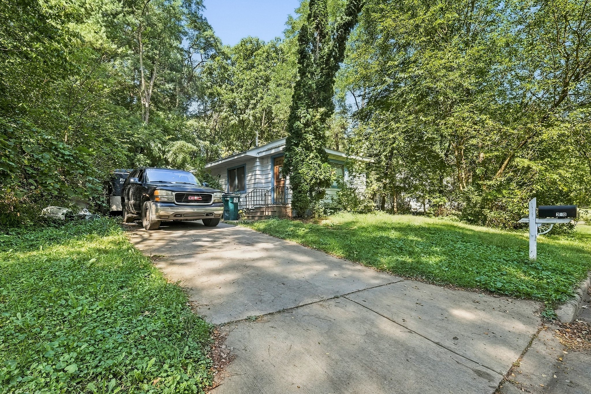 220 Minnesota Street Property Photo 1