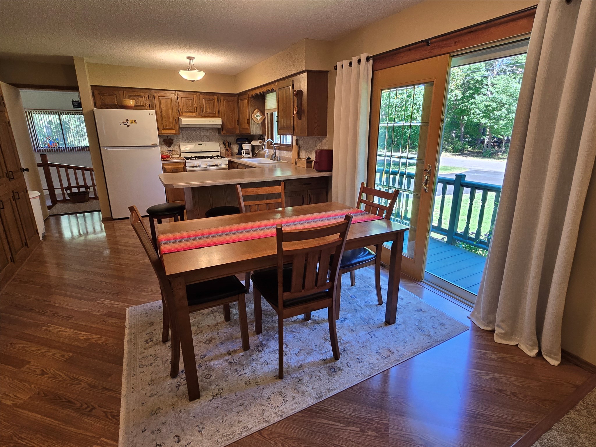 1877 Pinewood Avenue Property Photo 8